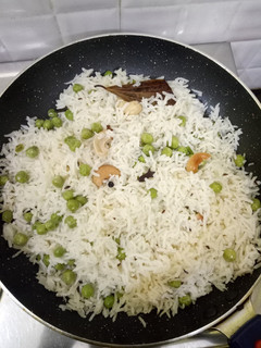 मटर पुलाव (Matar pulav recipe in Hindi) रेसिपी मुख्य फोटो