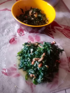 Foto resep Tumis daun singkong rumahan
