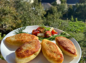Фото Картопляні зрази (пиріжки) з курячо-індичим м'ясом.