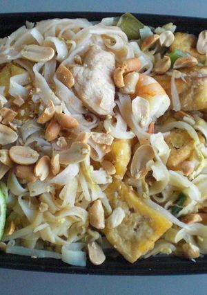Hình của món Padthai (Phở xào).