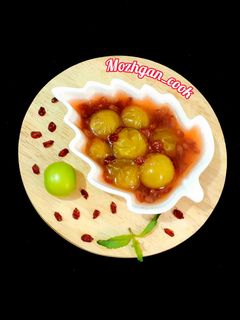 عکسی از دستور ترشک گوجه سبز و زرشک 😋😍