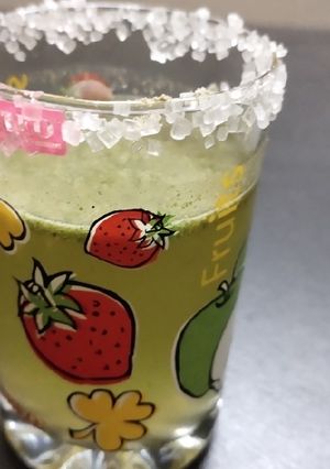 A picture of Lemon mojito or mocktail.