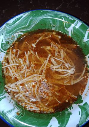 A picture of Tom yum Enoki mushroom.