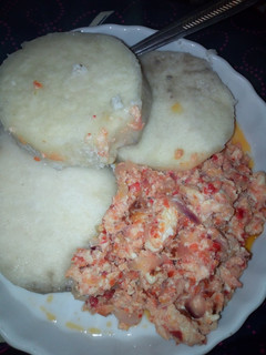 A picture of Yam and egg sauce.