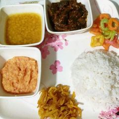 A picture of Simple Veg Thali.