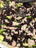 Riso nero con pollo e zucchine