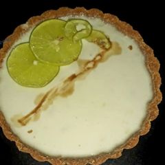 A picture of No bake lemon cheese cake.