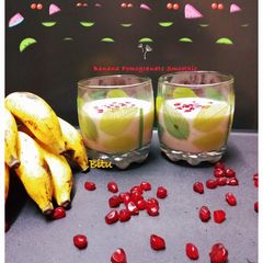 Banana Pomegranate Smoothie A picture of Banana Pomegranate Smoothie.