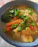 Ramen "a modo mio" con Mie-Noodles, Pollo e Verdure