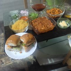 A picture of Kachhi Dabeli.