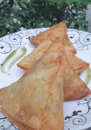 A picture of Streets style samosa.