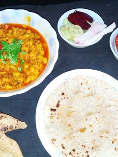 છીપ દાળ અને રોટલા રેસીપી મુખ્ય ફોટો