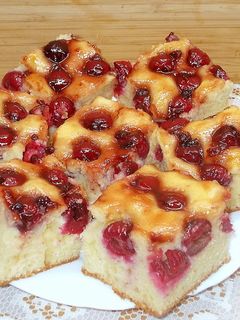 Joghurtos meggyes recept fotója