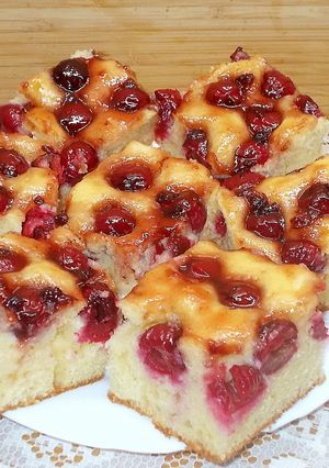 Joghurtos meggyes recept fotója