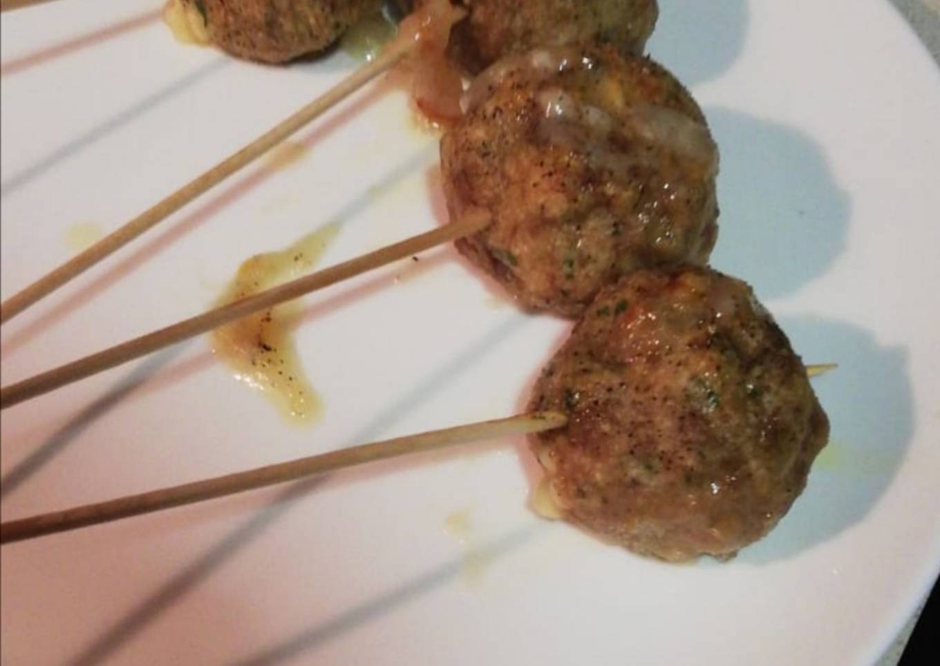 Albóndigas rellenas de queso