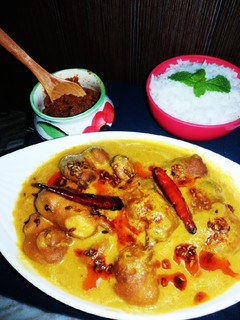 प्याज वाली बेसन की बड़ी (Pyaz wali besan ki badi recipe in Hindi) रेसिपी मुख्य फोटो