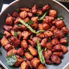 A picture of Chicken fry.