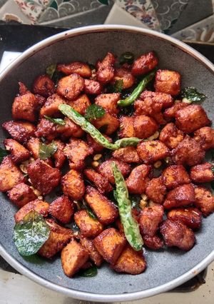 A picture of Chicken fry.