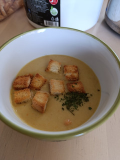 Csicseriborsó krémleves recept fotója