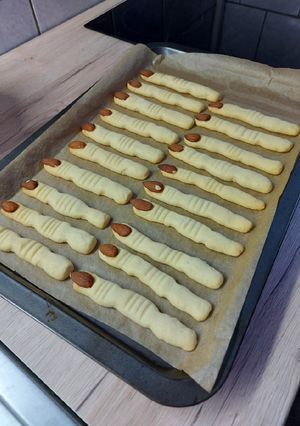 Boszorkányujjak 🧛‍♀️ recept fotója