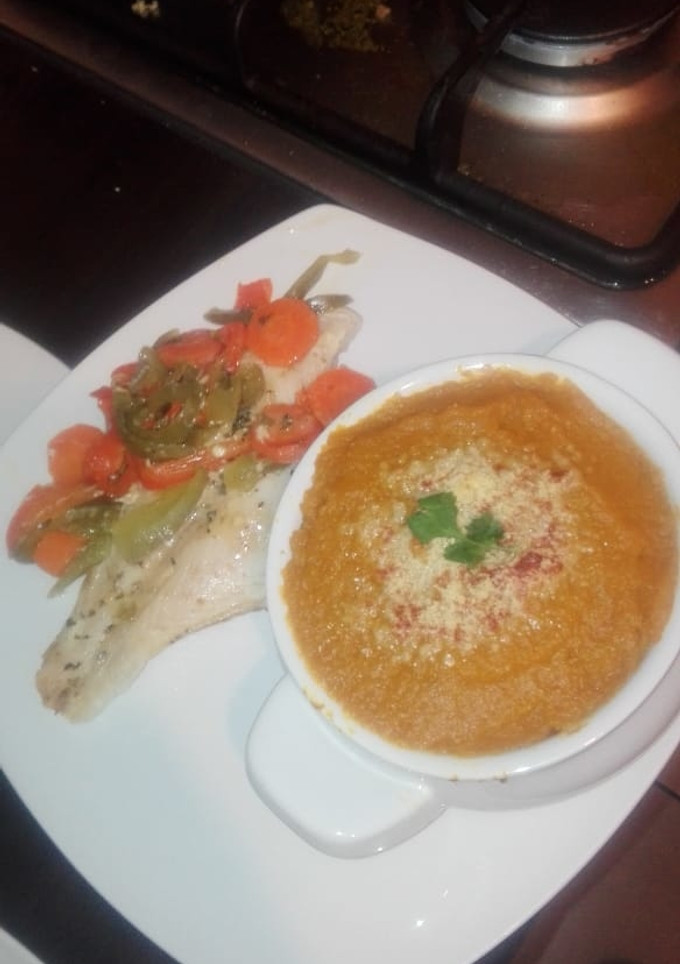 Una foto de Puré de zapallo con merluza