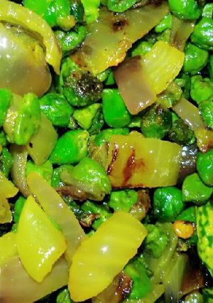 भुनी हुयी हरा चना (Bhunji huyi Hara Chana recipe in hindi) रेसिपी मुख्य फोटो