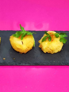 Una foto de Croquetas de jamón al cuadrado
