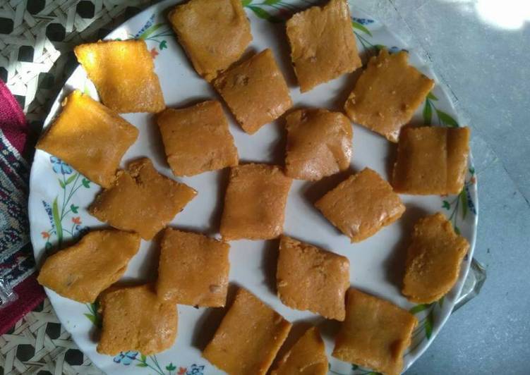 Kesariya kaju katli