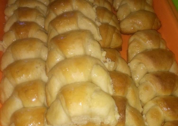 Medialunas de manteca riquísimas🥐