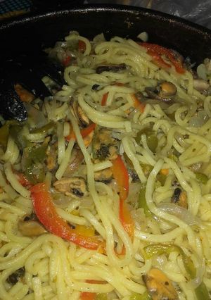 Una foto de Pastas con mejillones
