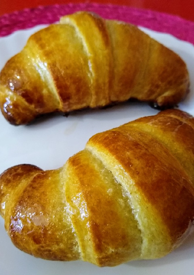 Una foto de Croissants con hojaldre casero de masa madre