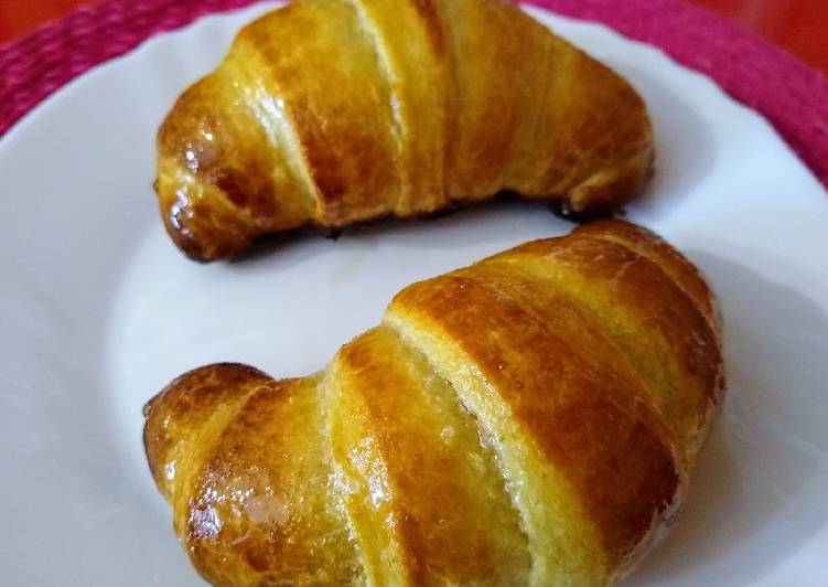 Croissants con hojaldre casero de masa madre Receta de Arito Leo- Cookpad