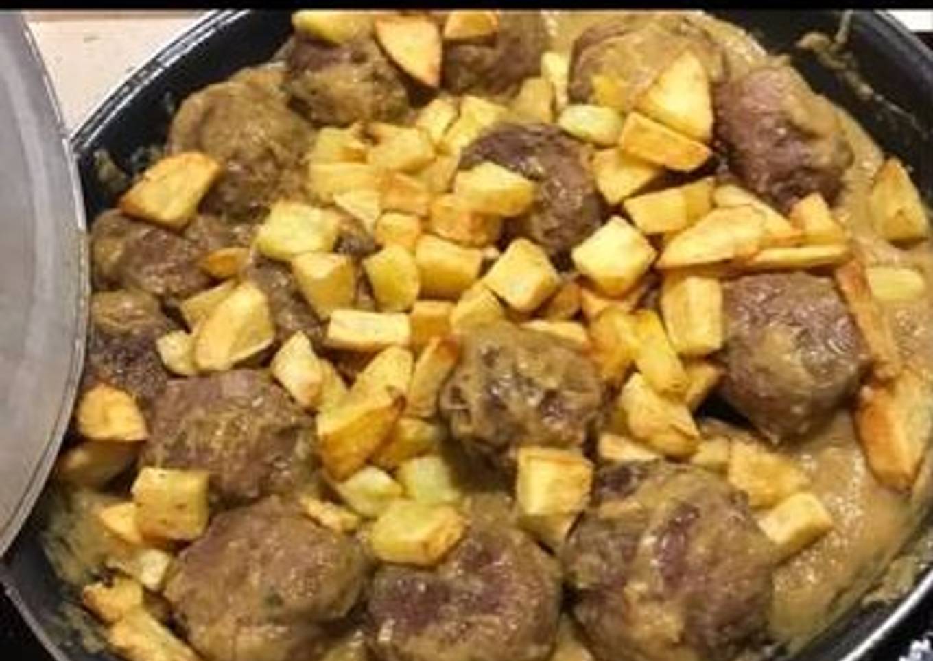 Albóndigas en salsa