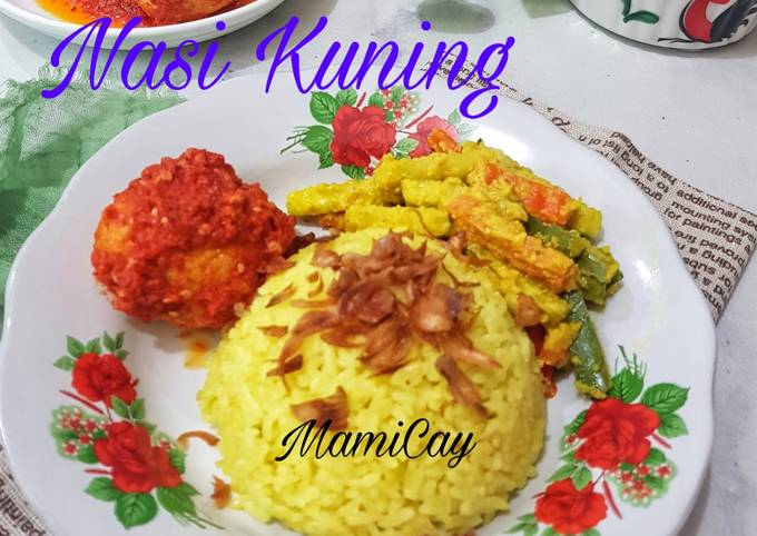 Nasi Kuning Sederhana