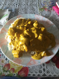 Una foto de Arroz con pollo al curry