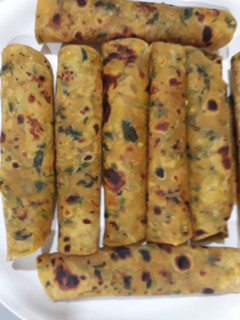 मेथी का थेपला (methi ka thepla recipe in Hindi) रेसिपी मुख्य फोटो