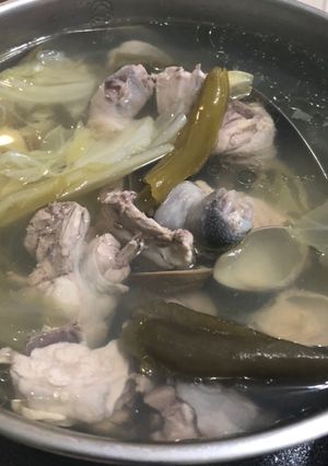 剝皮辣椒雞電鍋簡易版 的食譜成品照片