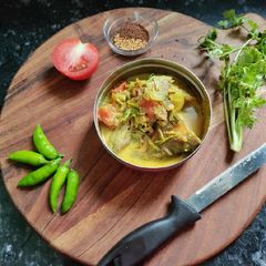 A picture of Pomfret fish curry.