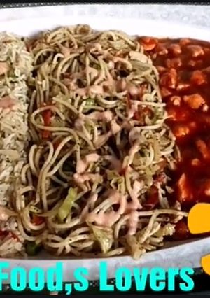 A picture of Singapore rice.