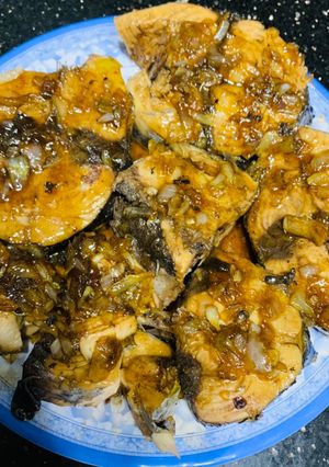 Hình của món Cá ngừ bò sốt teriyaki.