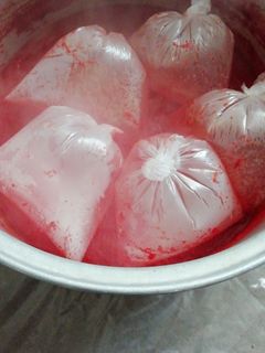 عکسی از دستور 🍅نپاشیدن رب گوجه حتی یک قطره 🍅