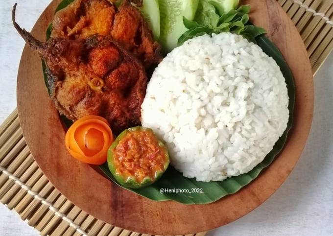 Resep Pecel Lele Khas Lamongan Oleh Heni Nur - Cookpad