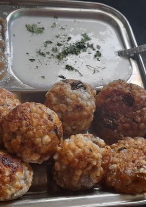 સાબુદાણા ના અપ્પમ (Sagodana Appam Recipe In Gujarati) રેસીપી મુખ્ય ફોટો