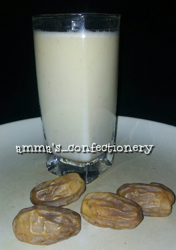 A picture of Dates Milkshake.