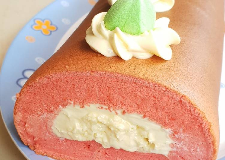 Strawberry Japanese Rollcake #BikinRamadanBerkesan