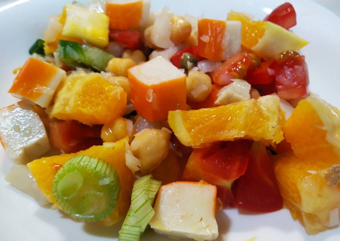 Ensalada "fondo de nevera" y salsa Ponzu