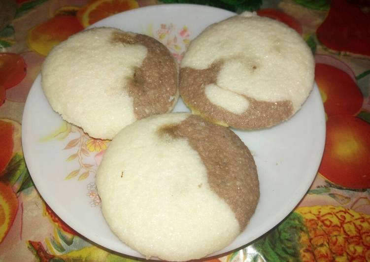 Recipe of Tasty Chocolate Idli with Coconut -palm jaggery filling