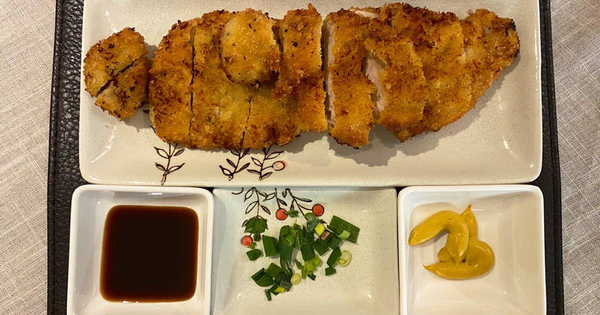 Tonkatsu (breaded deep fried pork cutlet) Recipe by Nadine Schweitzer