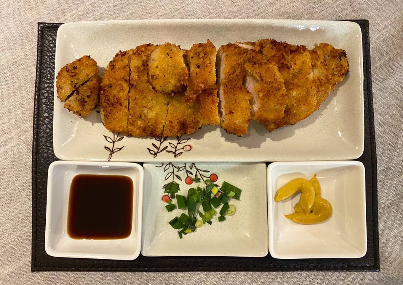 Tonkatsu (breaded deep fried pork cutlet)