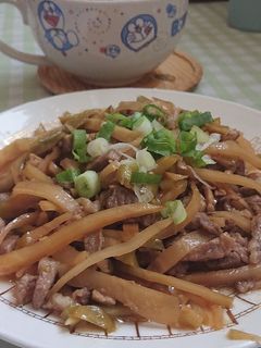 榨菜炒肉絲 的食譜成品照片